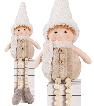 Chłopiec zimowy siedzący 39cm