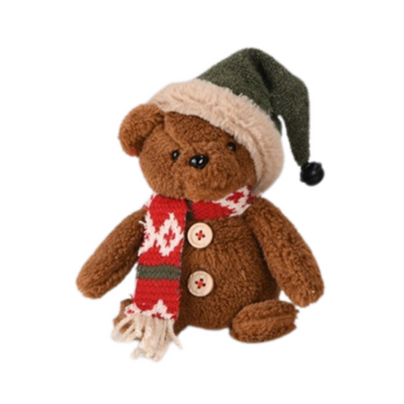 Dekoracja świąteczna brązowy miś w zielonej czapce 18 cm