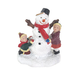 Figurka Bożonarodzeniowa dzieci z bałwanem